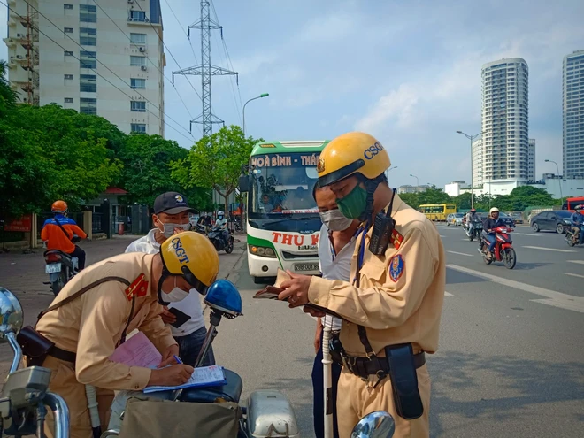 vnp canh sat giao thong 15122021 1196 jpg